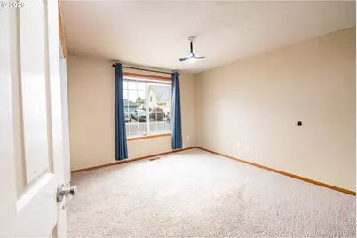 572 Royal Tern Ave, Halsey, OR 97348 - Photo 17