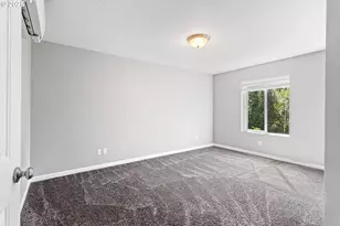 12130 SW Pond Ln, Tigard, OR 97224 - Photo 17