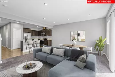 12130 SW Pond Ln, Tigard, OR 97224 - Photo 9