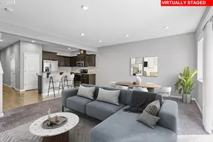 12130 SW Pond Ln, Tigard, OR 97224 - Photo 9