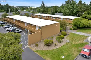 1260 10th St, Florence, OR 97439 - Photo 15