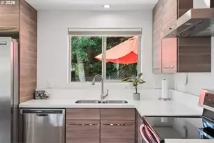 3633 SW Texas St., Portland, OR 97219 - Photo 13