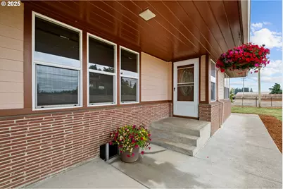 8758 Stayton Rd, Turner, OR 97392 - Photo 9