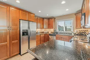 1849 N Jantzen Ave, Portland, OR 97217 - Photo 23