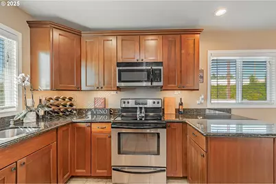 1849 N Jantzen Ave, Portland, OR 97217 - Photo 25