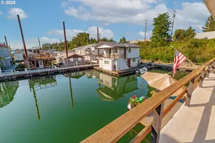 1849 N Jantzen Ave, Portland, OR 97217 - Photo 39