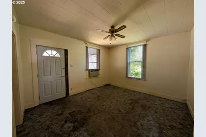 1516 Monroe Ave, La Grande, OR 97850 - Photo 5