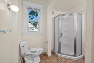 535 NE Knott St, Portland, OR 97212 - Photo 7