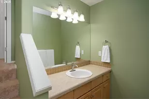 8654 NE Rockspring St, Hillsboro, OR 97006 - Photo 19