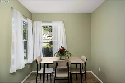 8654 NE Rockspring St, Hillsboro, OR 97006 - Photo 13