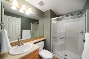 8654 NE Rockspring St, Hillsboro, OR 97006 - Photo 15