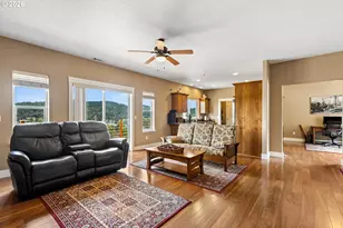 755 Valley Vista St, Sutherlin, OR 97479 - Photo 13