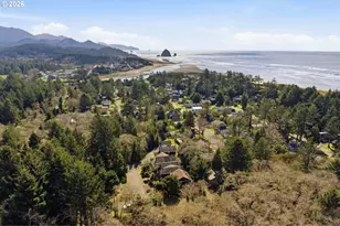 696 N Hemlock St, Cannon Beach, OR 97110 - Photo 41
