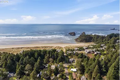 696 N Hemlock St, Cannon Beach, OR 97110 - Photo 7