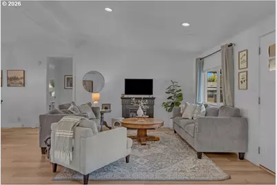 12450 SW Fischer Rd #204, Portland, OR 97224 - Photo 11