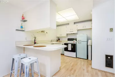 4628 SW Comus Pl, Portland, OR 97219 - Photo 7