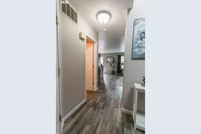15635 NE 15th Pl, Vancouver, WA 98686 - Photo 3