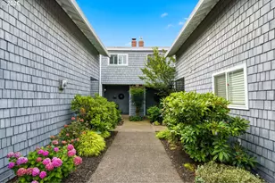 460 N Hayden Bay Dr, Portland, OR 97217 - Photo 3