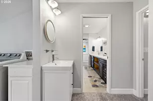 460 N Hayden Bay Dr, Portland, OR 97217 - Photo 23