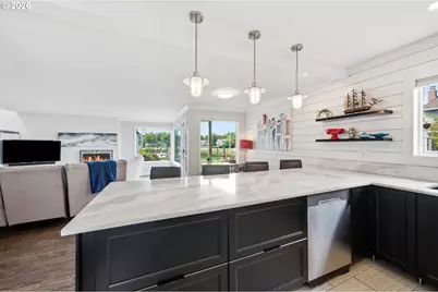 460 N Hayden Bay Dr, Portland, OR 97217 - Photo 13