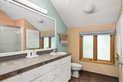 2310 Douglas Dr, Eugene, OR 97405 - Photo 27