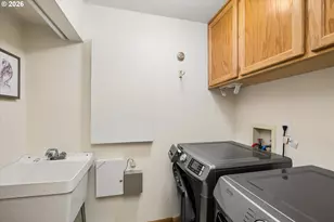 2310 Douglas Dr, Eugene, OR 97405 - Photo 19