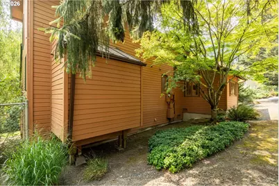 2310 Douglas Dr, Eugene, OR 97405 - Photo 39