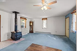 387 E Linden Way, Heppner, OR 97836 - Photo 3