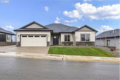 909 Durham Ave, Sutherlin, OR 97479 - Photo 1