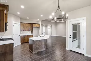 909 Durham Ave, Sutherlin, OR 97479 - Photo 15