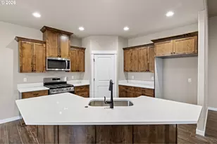 909 Durham Ave, Sutherlin, OR 97479 - Photo 13