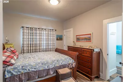 334 NE Nash St, Roseburg, OR 97470 - Photo 9