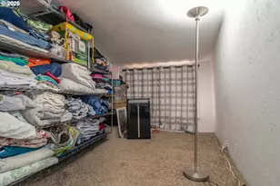 334 NE Nash St, Roseburg, OR 97470 - Photo 25
