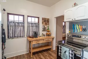 334 NE Nash St, Roseburg, OR 97470 - Photo 17