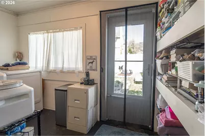 334 NE Nash St, Roseburg, OR 97470 - Photo 21