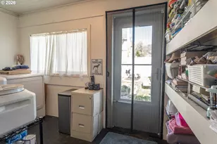 334 NE Nash St, Roseburg, OR 97470 - Photo 21