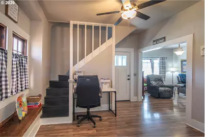 334 NE Nash St, Roseburg, OR 97470 - Photo 7