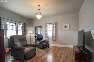 334 NE Nash St, Roseburg, OR 97470 - Photo 5