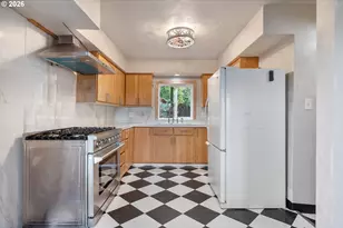 2916 Columbia Heights Rd, Longview, WA 98632 - Photo 9