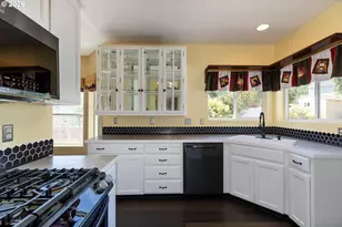 425 Northstar Ct, Columbia City, OR 97018 - Photo 7
