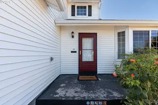 425 Northstar Ct, Columbia City, OR 97018 - Photo 3