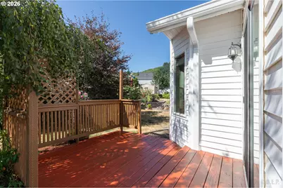 425 Northstar Ct, Columbia City, OR 97018 - Photo 17