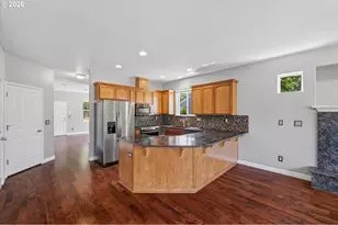 17325 SE Sherman St, Portland, OR 97233 - Photo 19