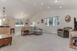 2279 Clear Vue Ln, Springfield, OR 97477 - Photo 5