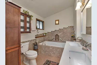 10409 SE 11th St, Vancouver, WA 98664 - Photo 35