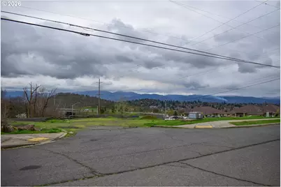 3600 Lone Pine Rd, Medford, OR 97504 - Photo 9