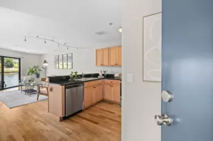 840 NW Naito Pkwy, Portland, OR 97209 - Photo 3