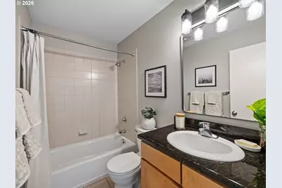 840 NW Naito Pkwy #H12, Portland, OR 97209 - Photo 17