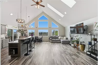 874 N Henry St, Coquille, OR 97423 - Photo 9