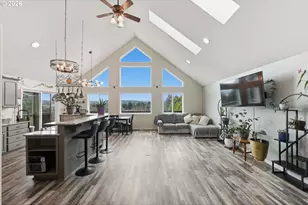 874 N Henry St, Coquille, OR 97423 - Photo 9